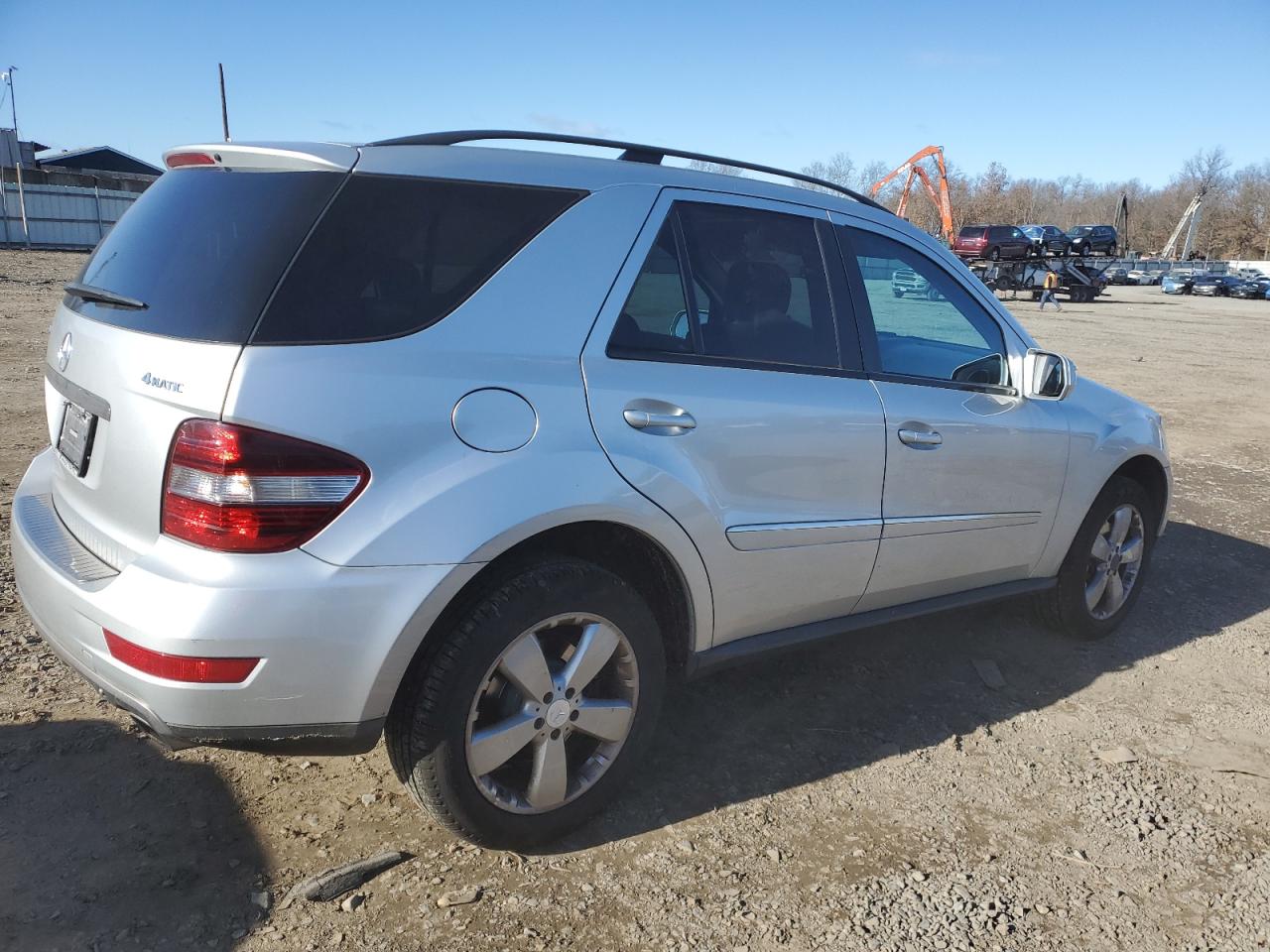 2009 Mercedes-Benz M-klasse VIN 4JGBB86E09A509772 Copart auction photo, minor dent/scratches damage thumbnail 3