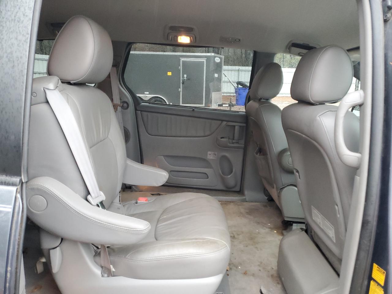 2009 Toyota Sienna VIN 5TDZK22C69S231841 Copart auction photo, front end / side damage thumbnail 11