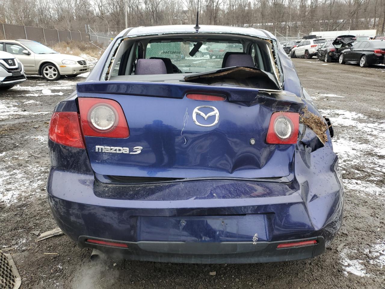 2006 Mazda 3 VIN JM1BK12F361490107 Copart auction photo, all over / minor dent/scratches damage thumbnail 6