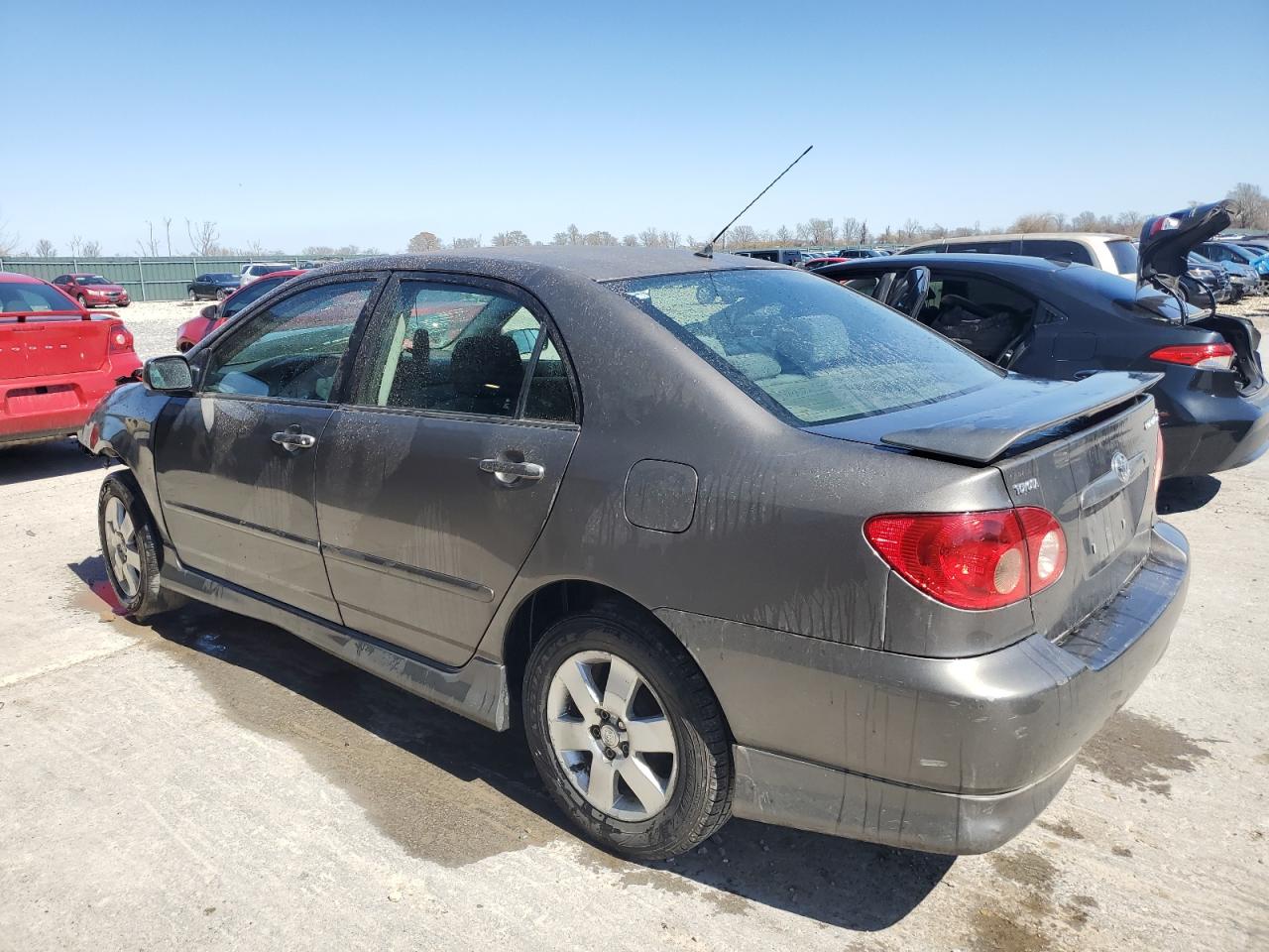 2005 Toyota Corolla VIN 1NXBR32E75Z533662 Copart auction photo, front end damage thumbnail 2
