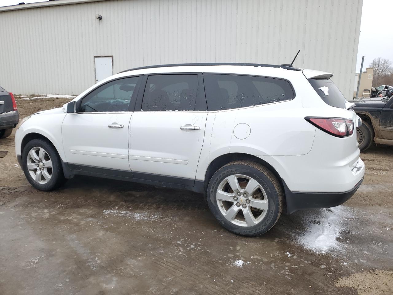2016 Chevrolet Traverse VIN 1GNKRGKD5GJ347715 Copart auction photo, front end damage thumbnail 2