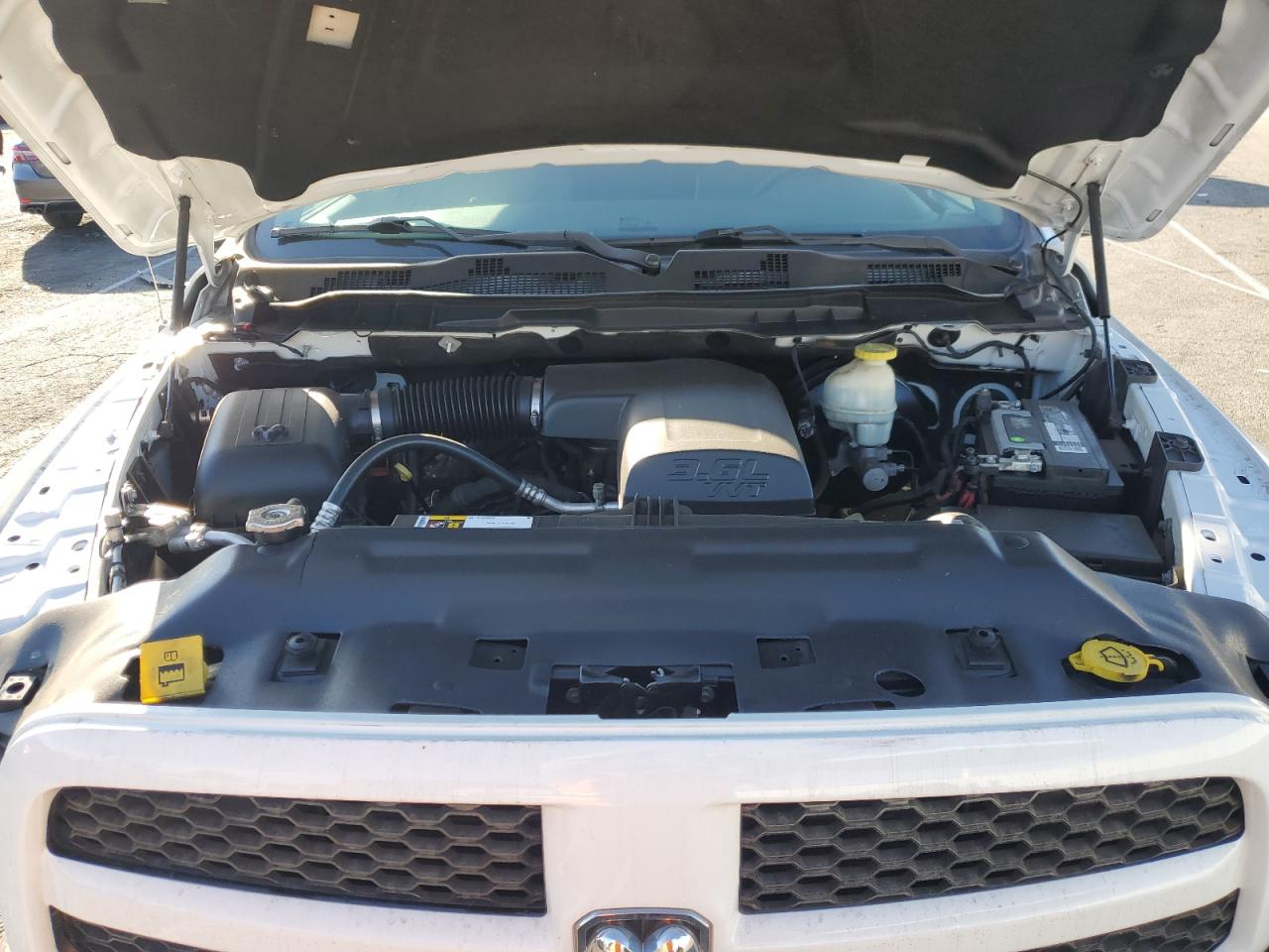 2018 RAM 1500 VIN 1C6RR6KG6JS141596 Copart auction photo, front end / minor dent/scratches damage thumbnail 11