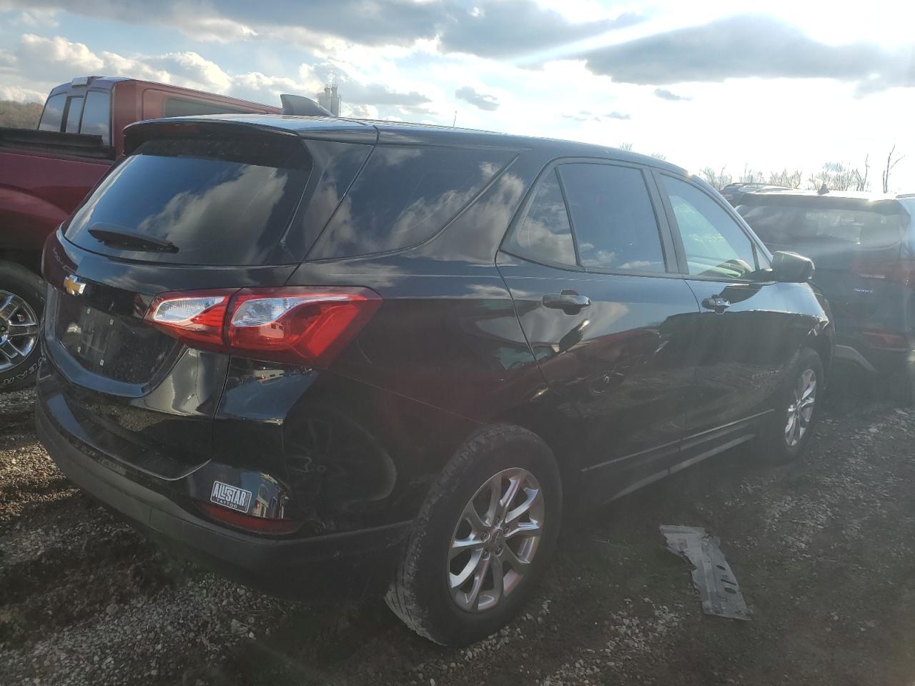 2020 Chevrolet Equinox VIN 2GNAXHEV6L6282540 Copart auction photo, front end damage thumbnail 3