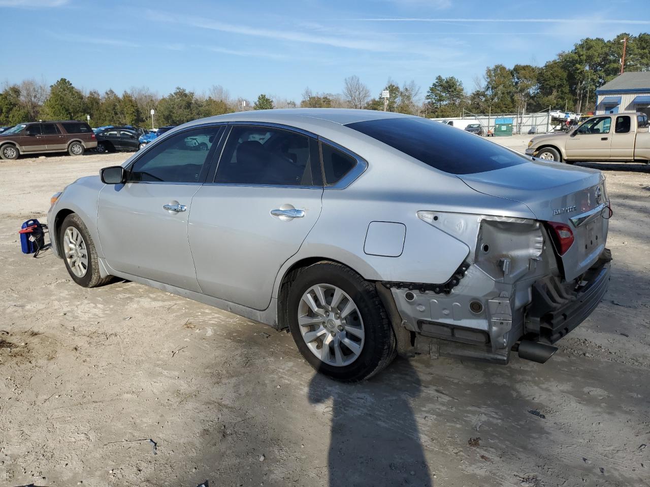 2017 Nissan Altima VIN 1N4AL3AP1HC252591 Copart auction photo, rear end damage thumbnail 2