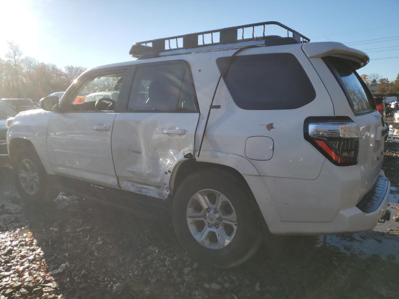 2022 Toyota 4Runner VIN JTEMU5JR1N6008740 Copart auction photo, all over / undercarriage damage thumbnail 2