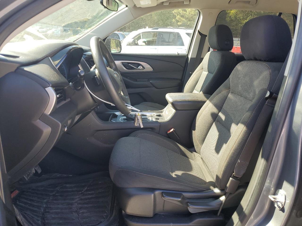 2019 Chevrolet Traverse VIN 1GNERFKW3KJ220575 Copart auction photo, front end / minor dent/scratches damage thumbnail 7