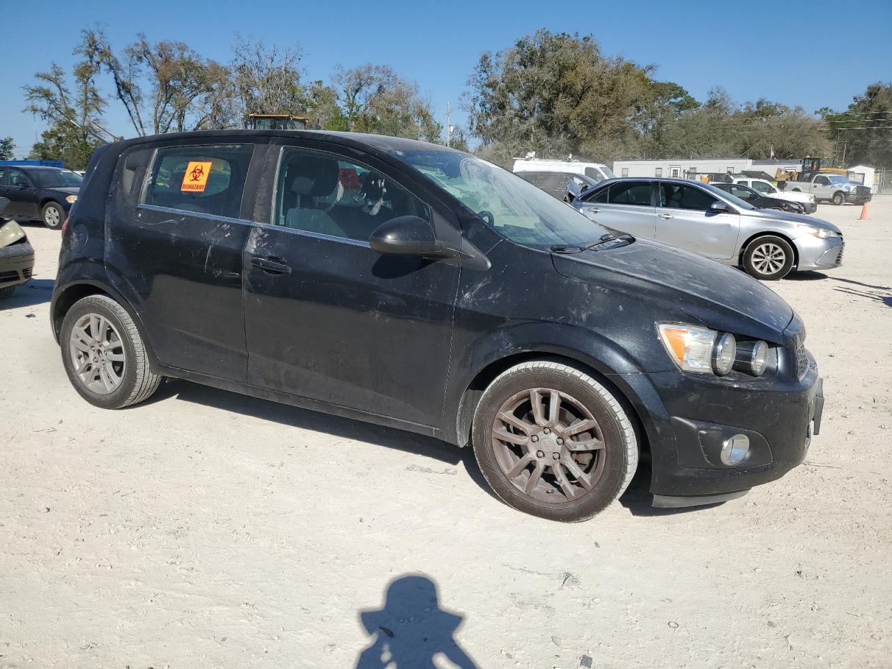2014 Chevrolet Sonic VIN 1G1JC6SB3E4195761 Copart auction photo, side / front end damage thumbnail 4