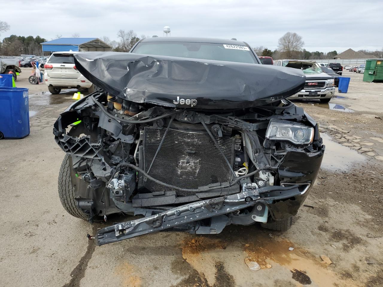 2020 Jeep Grand Cherokee VIN 1C4RJEBG1LC348372 Copart auction photo, front end / minor dent/scratches damage thumbnail 5