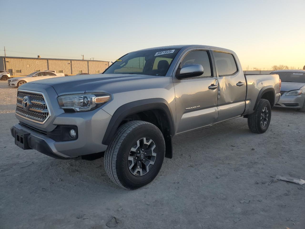 2017 Toyota Tacoma VIN 5TFDZ5BN1HX017437
