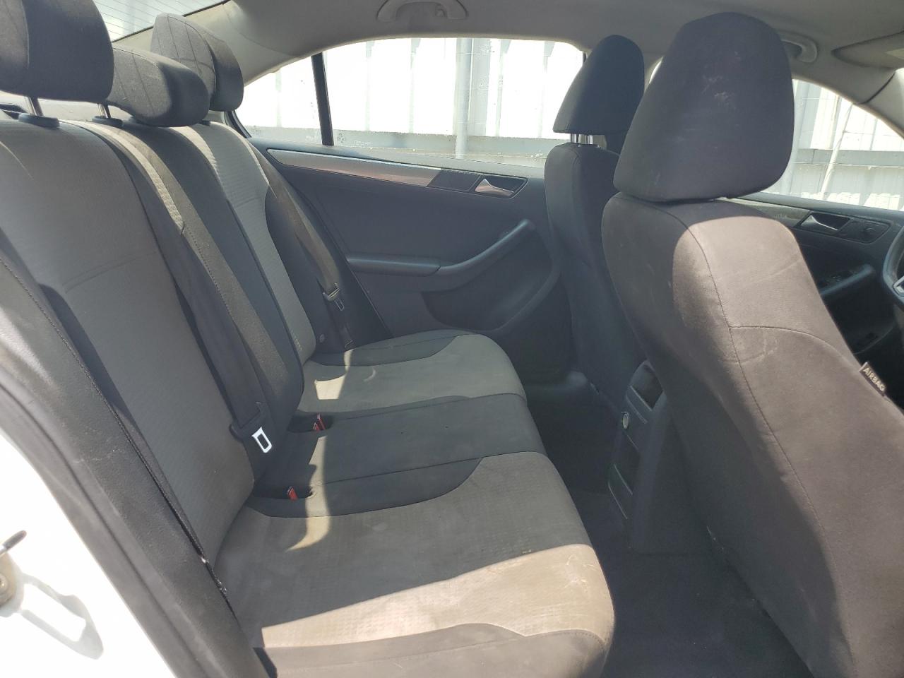 2018 Volkswagen Jetta VIN 3VW2B7AJ0JM263829 Copart auction photo, front end / minor dent/scratches damage thumbnail 10