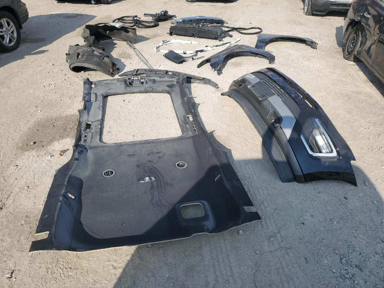 2020 Ford Expedition VIN 1FMJK2AT0LEB00475 Copart auction photo, front end / undercarriage damage thumbnail 13