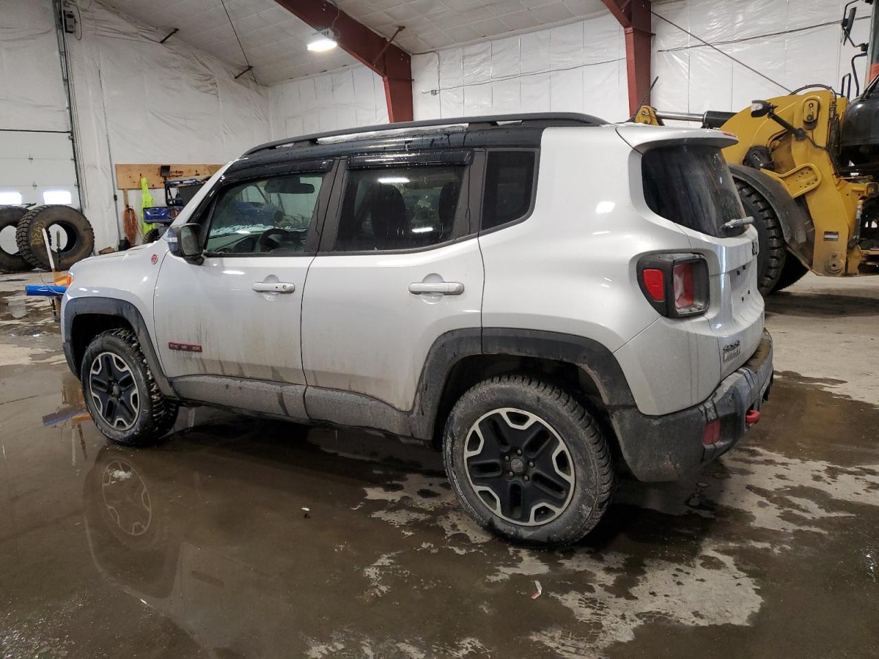 2016 Jeep Renegade VIN ZACCJBCT3GPC92338 Copart auction photo, front end / minor dent/scratches damage thumbnail 2