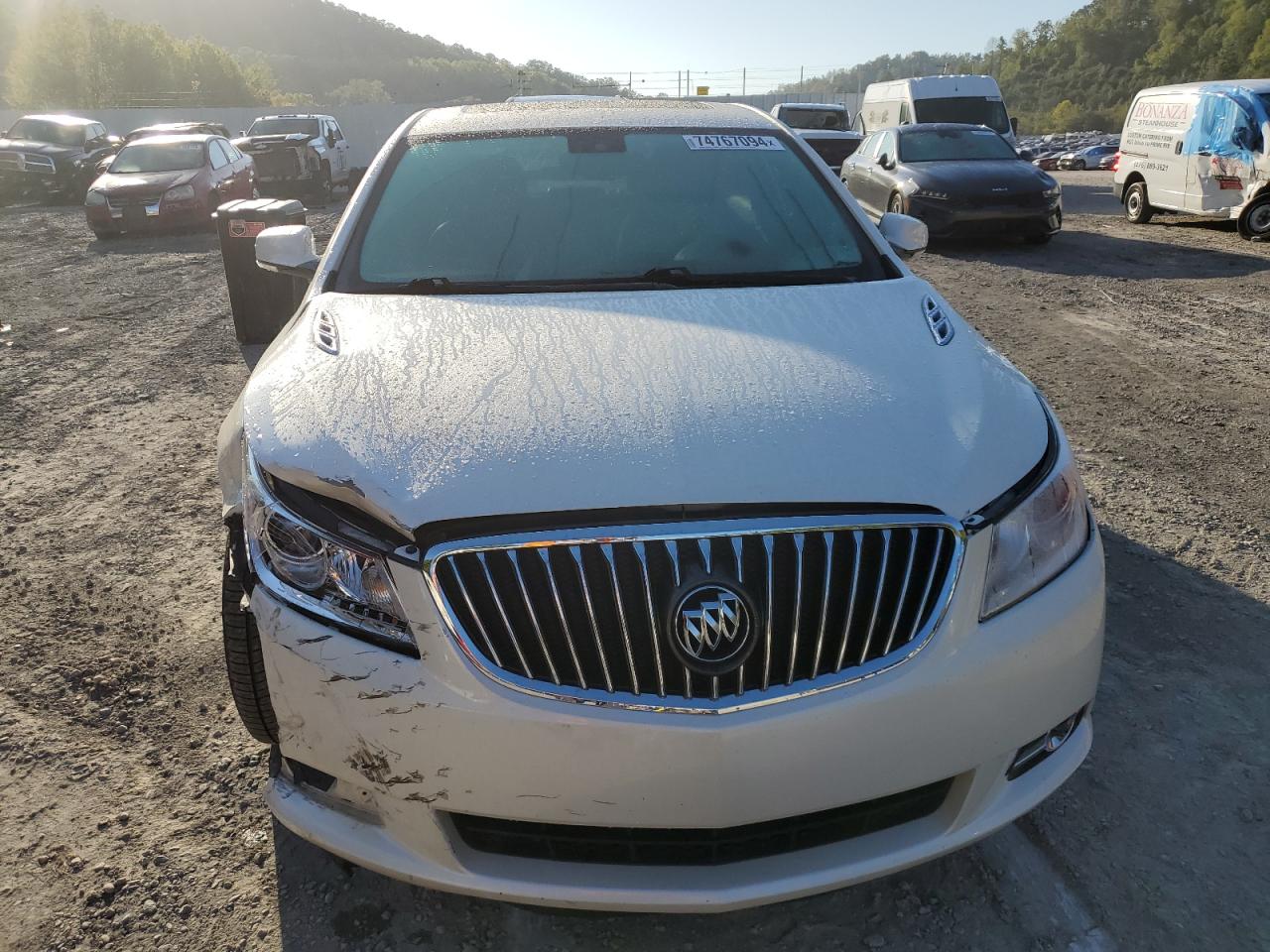 2013 Buick LaCrosse VIN 1G4GH5E34DF171274 Copart auction photo, front end / side damage thumbnail 5