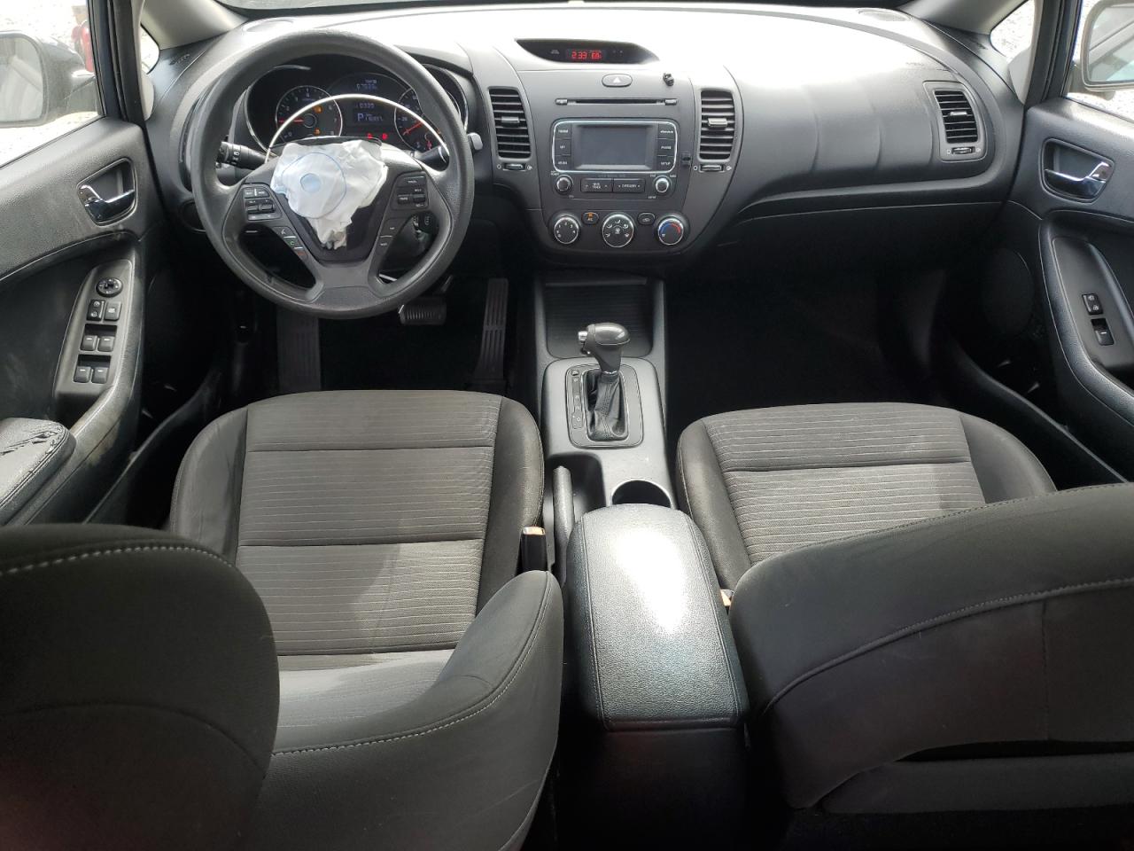 2015 KIA Forte VIN KNAFX4A68F5334219 Copart auction photo, front end damage thumbnail 8