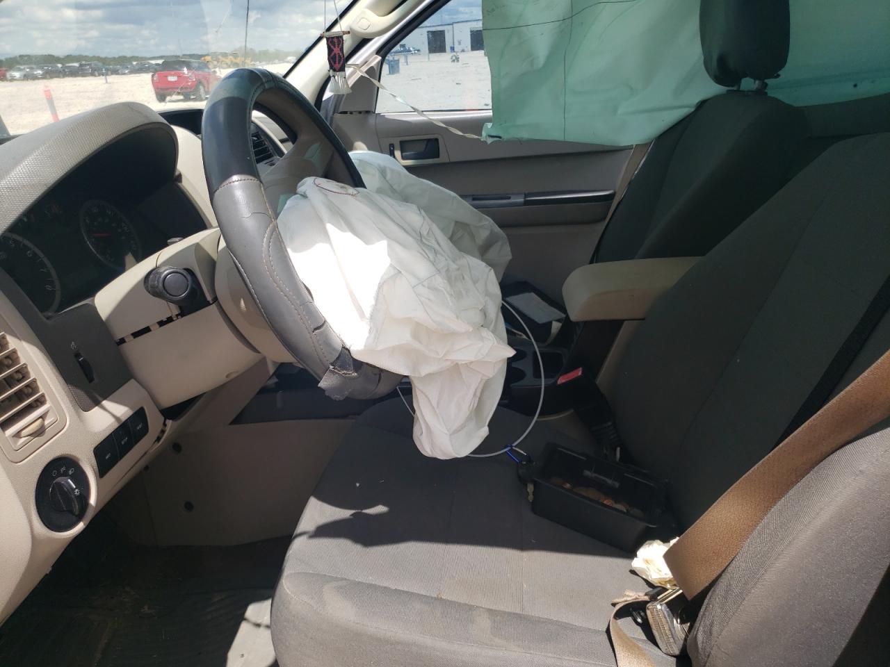 2011 Ford Escape VIN 1FMCU0C70BKC62761 Copart auction photo, all over damage thumbnail 7