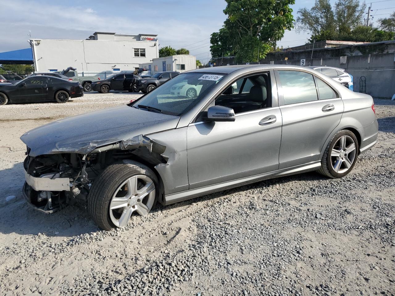 2011 Mercedes-Benz C-klasse VIN WDDGF5EB2BA526802