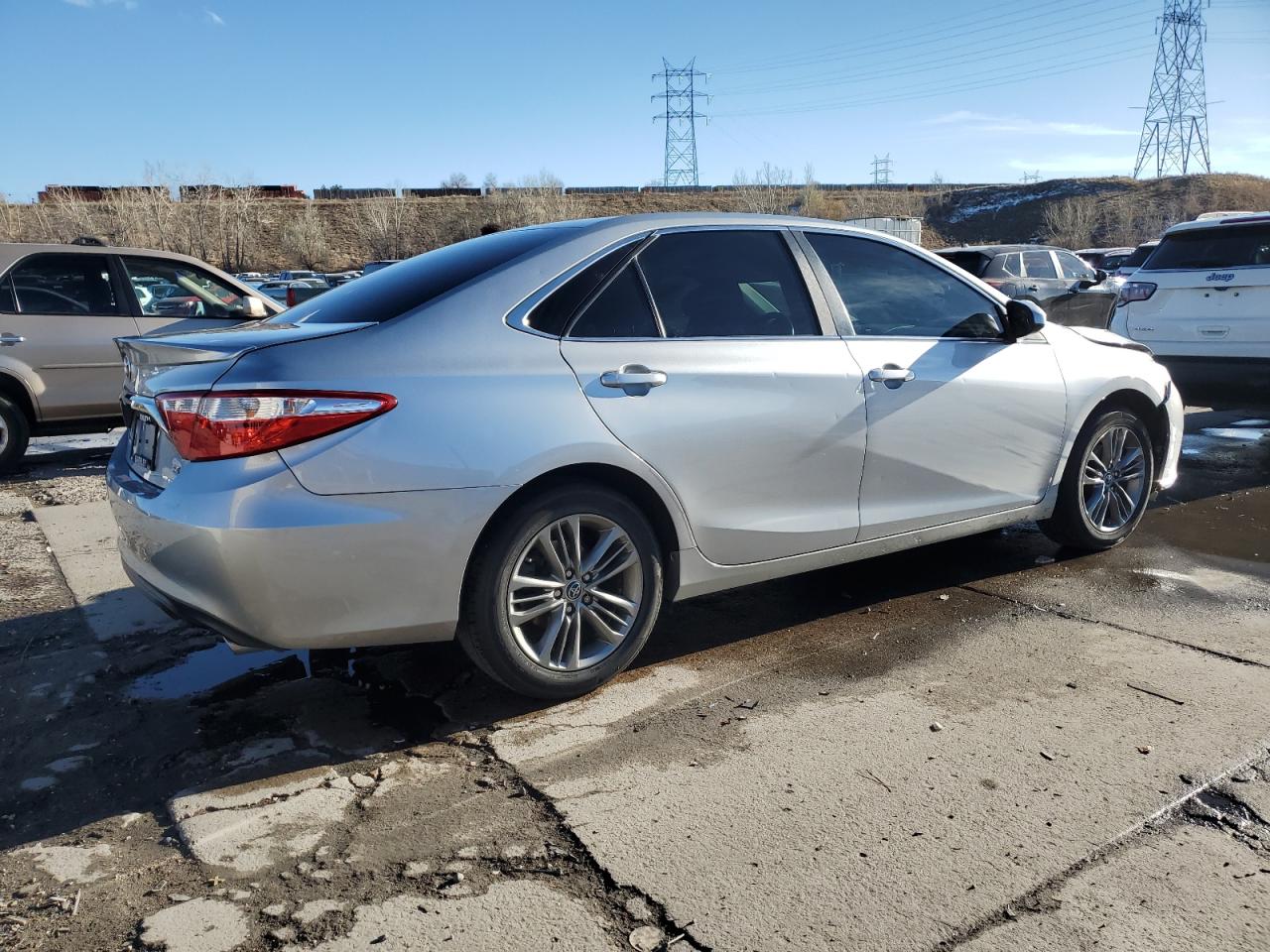 2016 Toyota Camry VIN 4T1BF1FK0GU518646 Copart auction photo, front end damage thumbnail 3