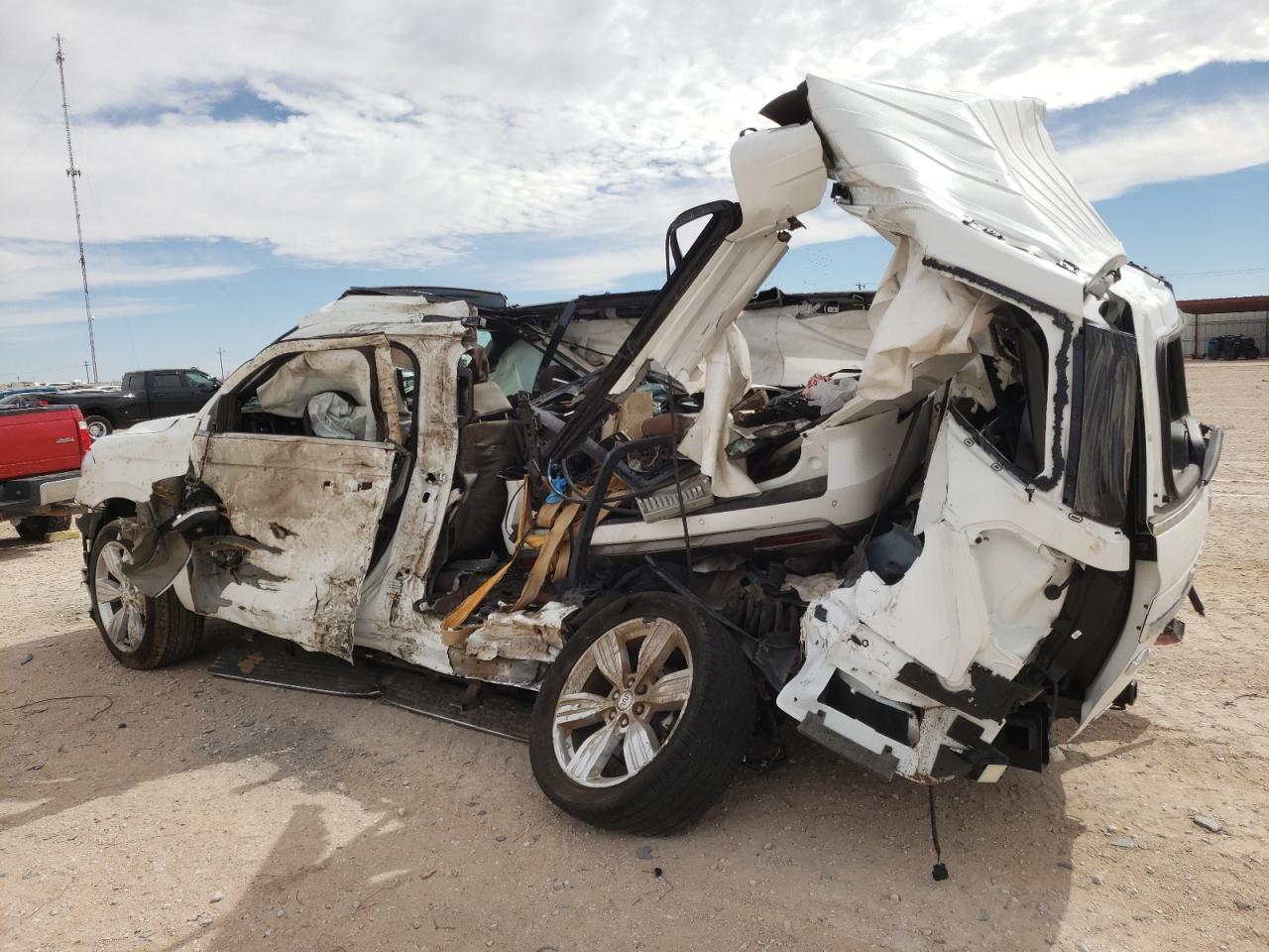 2022 Ford Expedition VIN 1FMJK1PT2NEA48688 Copart auction photo, all over damage thumbnail 2