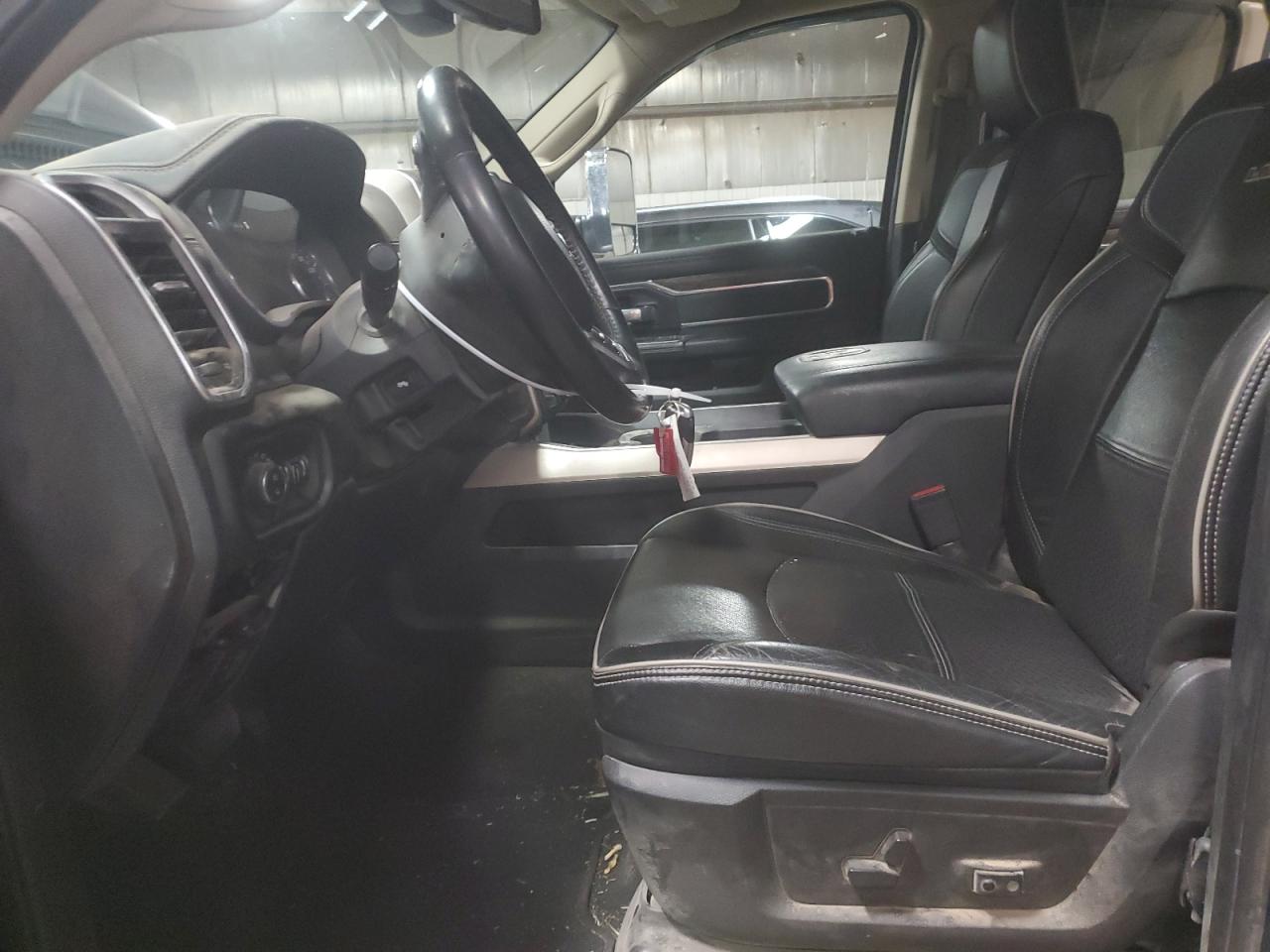 2021 RAM 2500 VIN 3C6UR5FL3MG581668 Copart auction photo, front end / side damage thumbnail 7