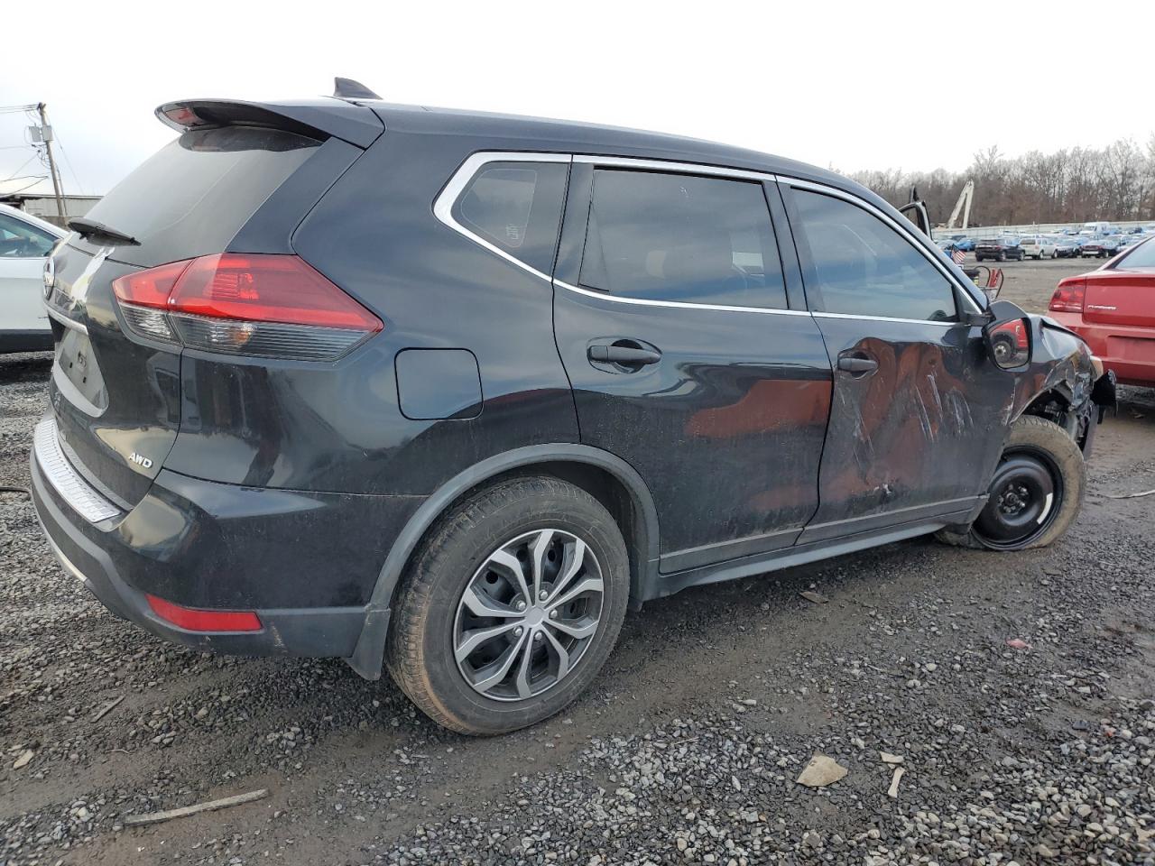 2018 Nissan Rogue VIN JN8AT2MV3JW313219 Copart auction photo, side / front end damage thumbnail 3