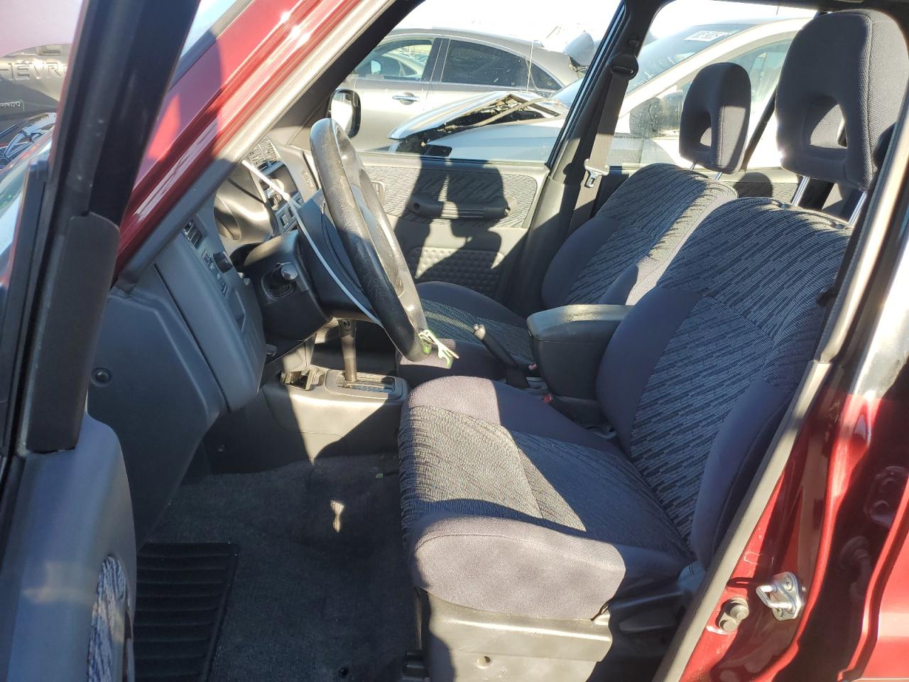 2000 Toyota RAV 4 VIN JT3GP10V5Y0042899 Copart auction photo, rear end damage thumbnail 7