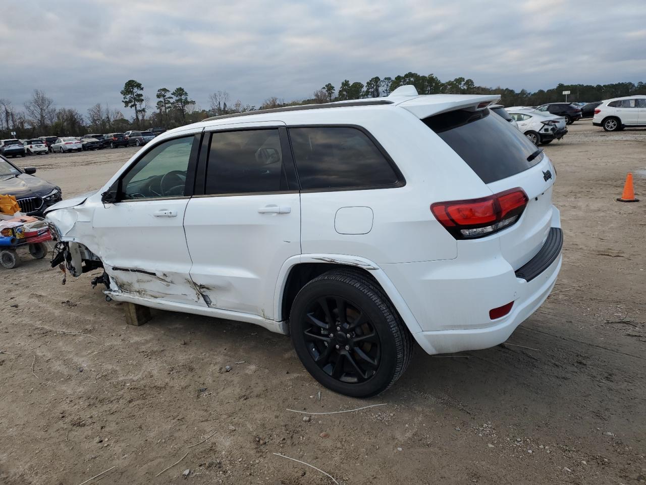 2021 Jeep Grand Cherokee VIN 1C4RJEAGXMC713926 Copart auction photo, side / front end damage thumbnail 2
