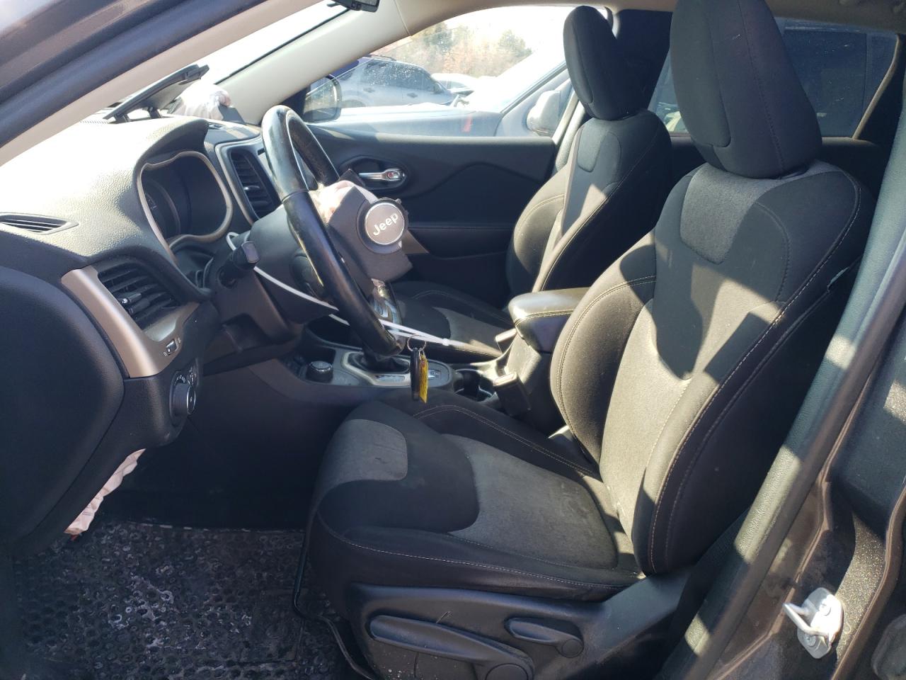 2018 Jeep Grand Cherokee VIN 1C4PJMCX1JD588724 Copart auction photo, front end / minor dent/scratches damage thumbnail 7