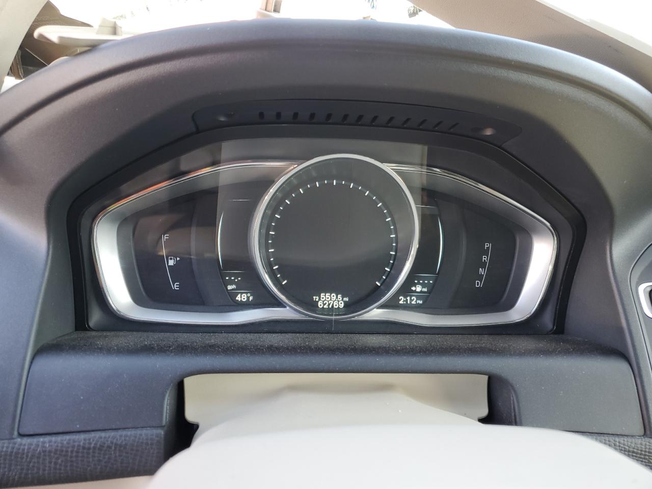 2015 Volvo XC60 VIN YV4612RM6F2635338 Copart auction photo, biohazard/chemical damage thumbnail 9