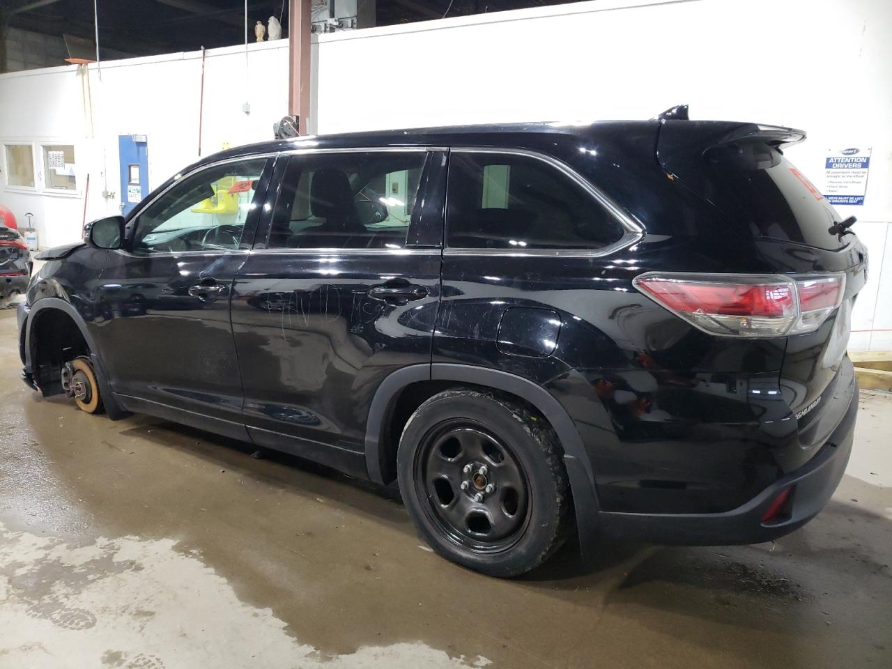 2016 Toyota Highlander VIN 5TDBKRFH7GS299224 Copart auction photo, vandalism / all over damage thumbnail 2