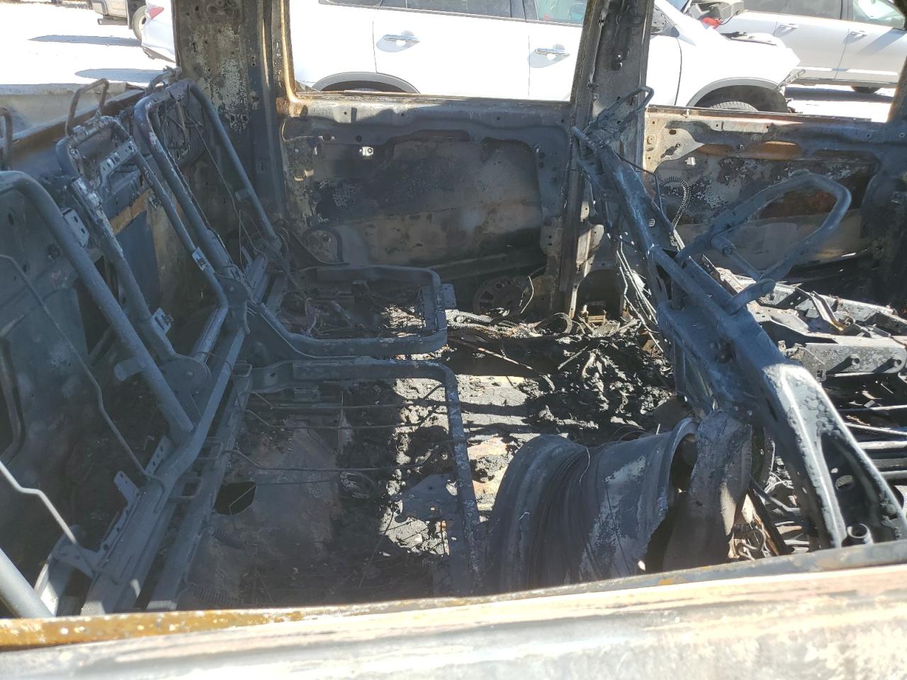 2019 RAM 1500 VIN 1C6SRFJT7KN505816 Copart auction photo, burn / burn - interior damage thumbnail 10