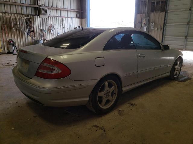 2004 Mercedes-Benz CLK-klasse VIN WDBTJ75J44F066718 Copart auction photo, hail / minor dent/scratches damage thumbnail 3
