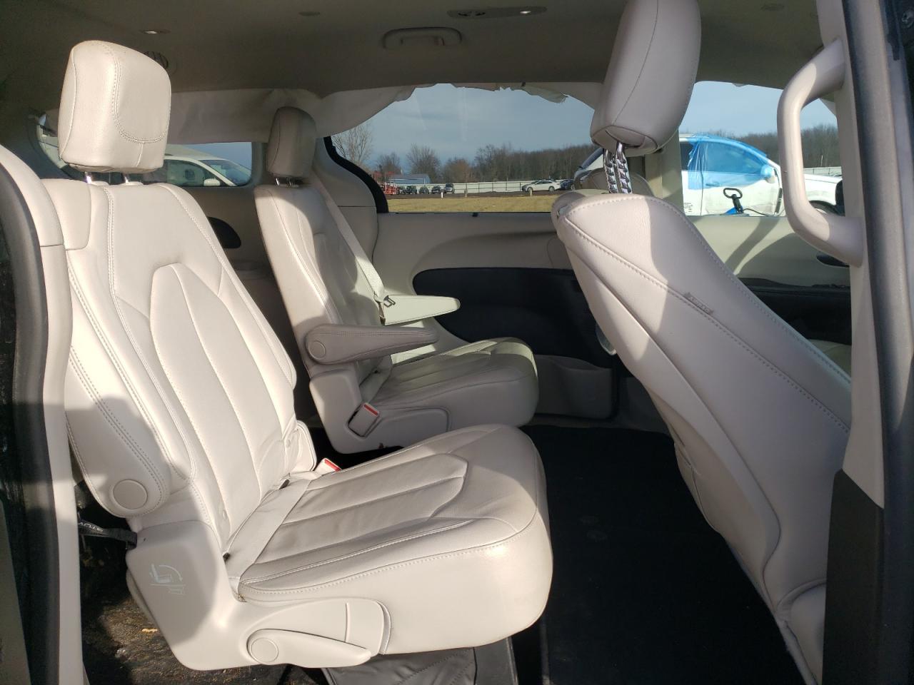 2020 Chrysler Pacifica VIN 2C4RC1EG6LR142759 Copart auction photo, side damage thumbnail 12