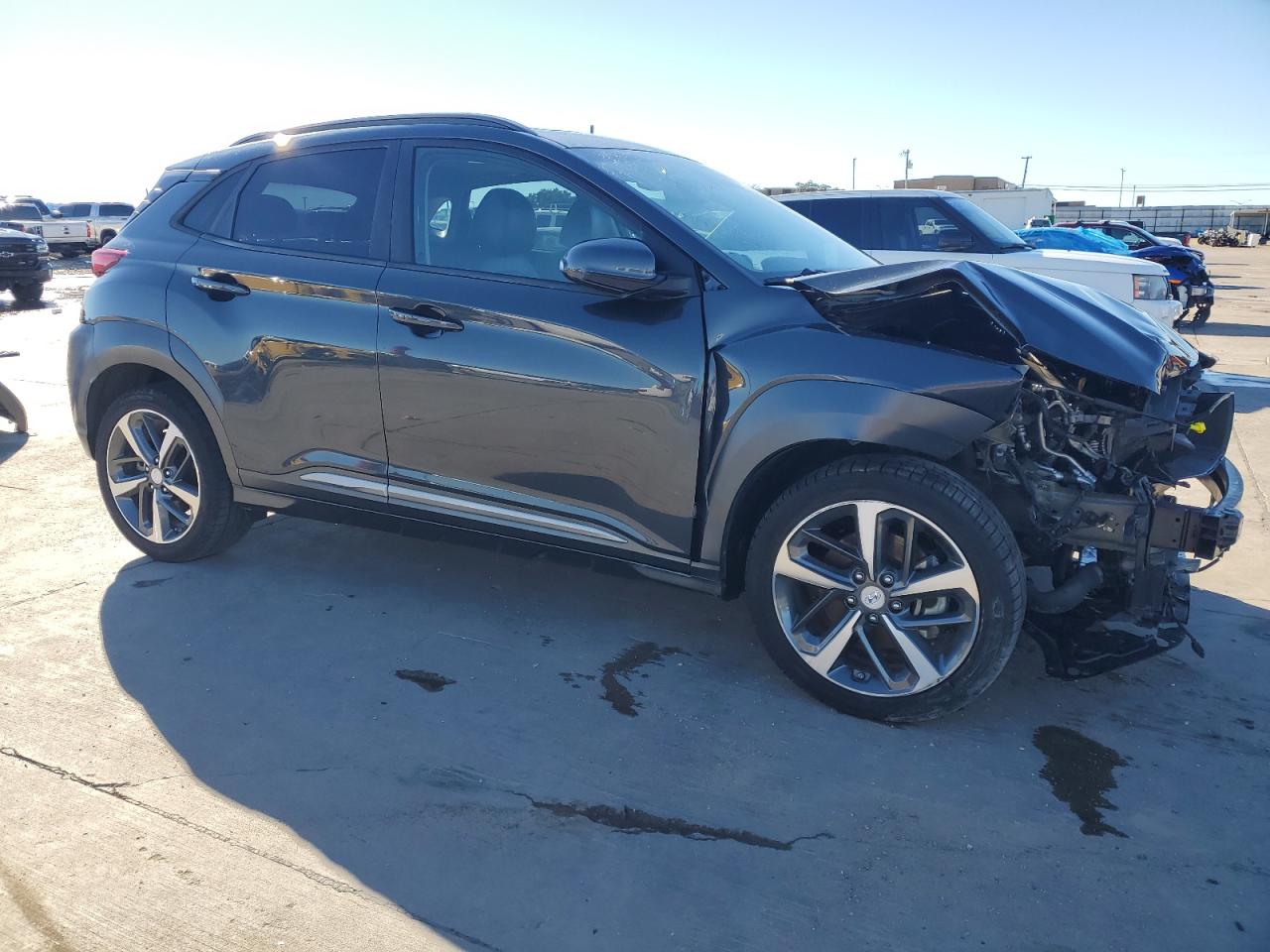2020 Hyundai Kona VIN KM8K5CA5XLU501086 Copart auction photo, front end damage thumbnail 4