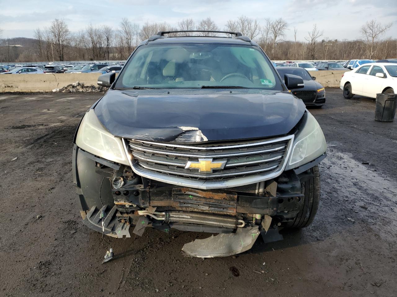 2015 Chevrolet Traverse VIN 1GNKVHKD3FJ216119 Copart auction photo, front end / minor dent/scratches damage thumbnail 5