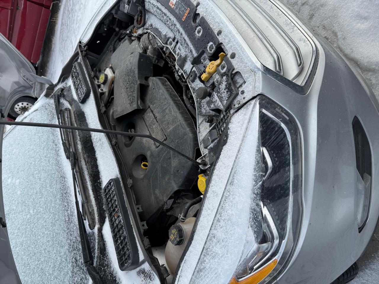 2019 Ford Escape VIN 1FMCU9J91KUB37670 Copart auction photo, side / undercarriage damage thumbnail 8