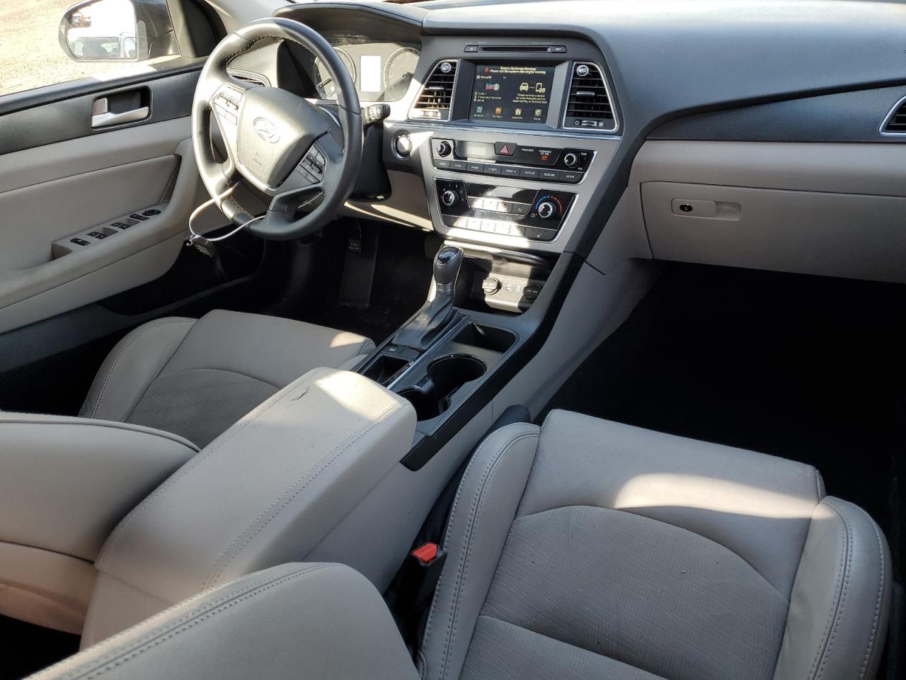2016 Hyundai Sonata VIN 5NPE34AF2GH361315 Copart auction photo, minor dent/scratches damage thumbnail 8
