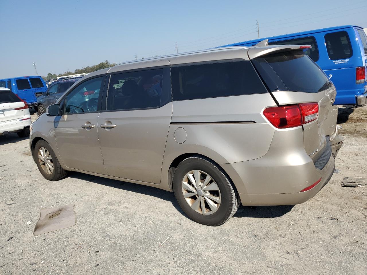 2017 KIA Sedona VIN KNDMB5C13H6247020 Copart auction photo, rear end / minor dent/scratches damage thumbnail 2