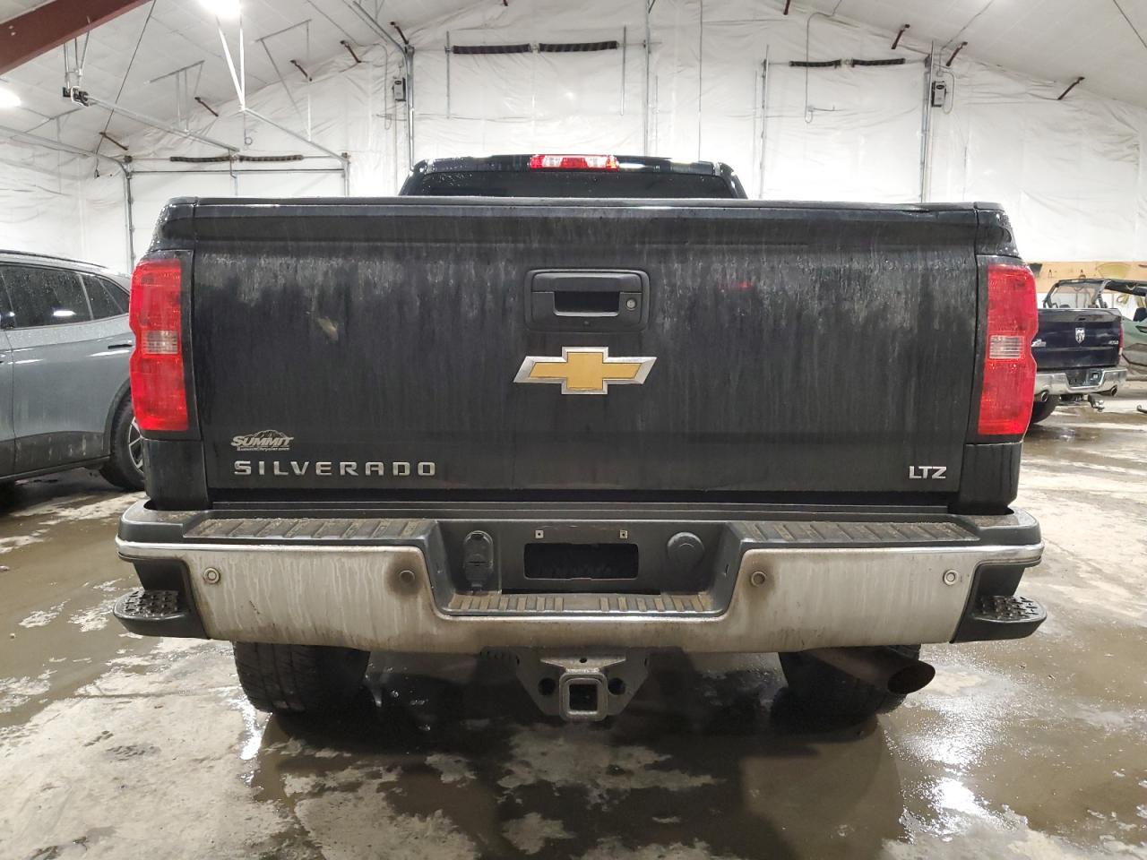 2017 Chevrolet Silverado VIN 1GC1KWEG2HF127932 Copart auction photo, front end / minor dent/scratches damage thumbnail 6
