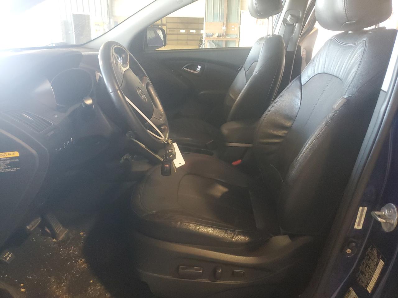 2011 Hyundai Tucson VIN KM8JUCAC0BU226467 Copart auction photo, front end / minor dent/scratches damage thumbnail 7