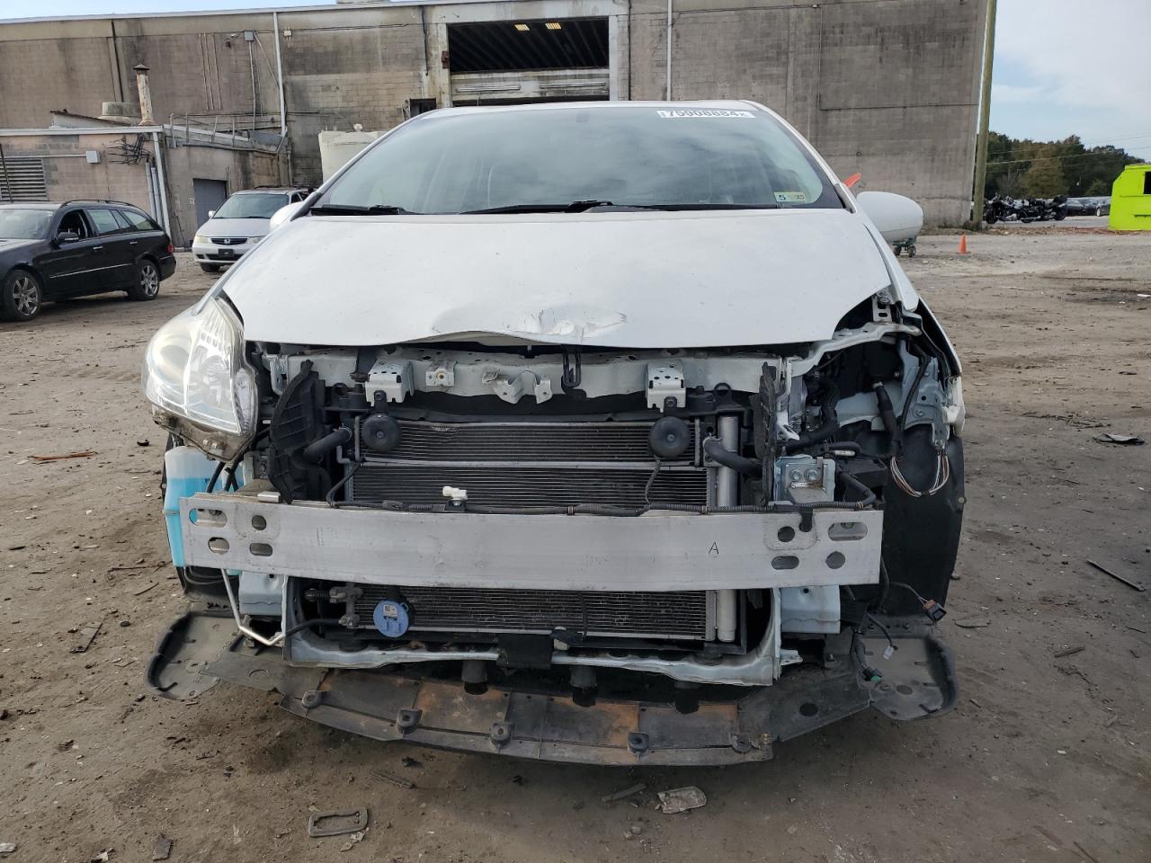 2015 Toyota Prius VIN JTDKN3DU5F0418331 Copart auction photo, front end / minor dent/scratches damage thumbnail 5