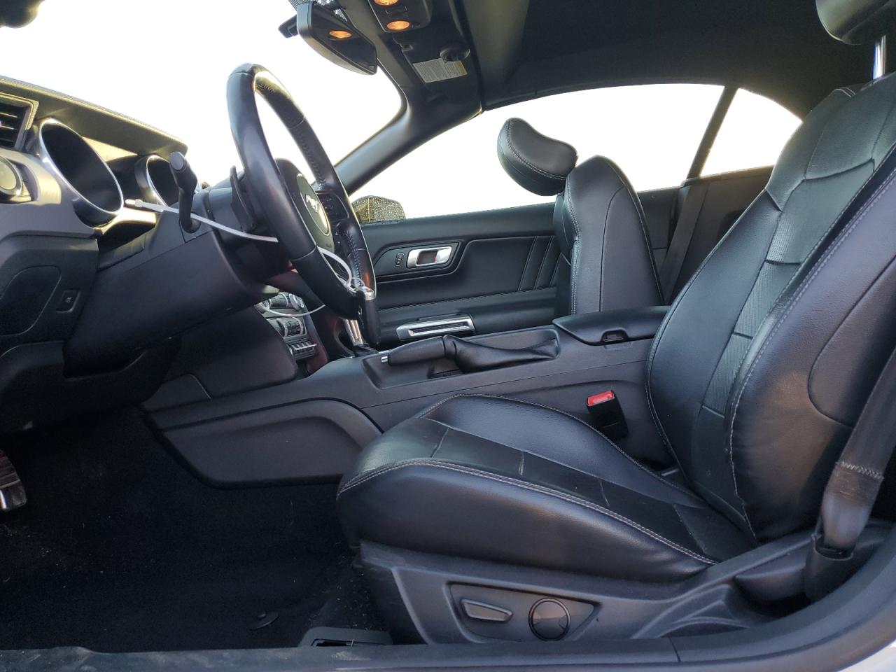 2020 Ford Mustang VIN 1FATP8UH5L5137682 Copart auction photo, side damage thumbnail 7