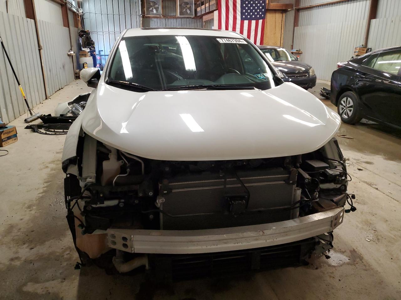 2017 Honda CR-V VIN 2HKRW2H85HH619753 Copart auction photo, front end damage thumbnail 5
