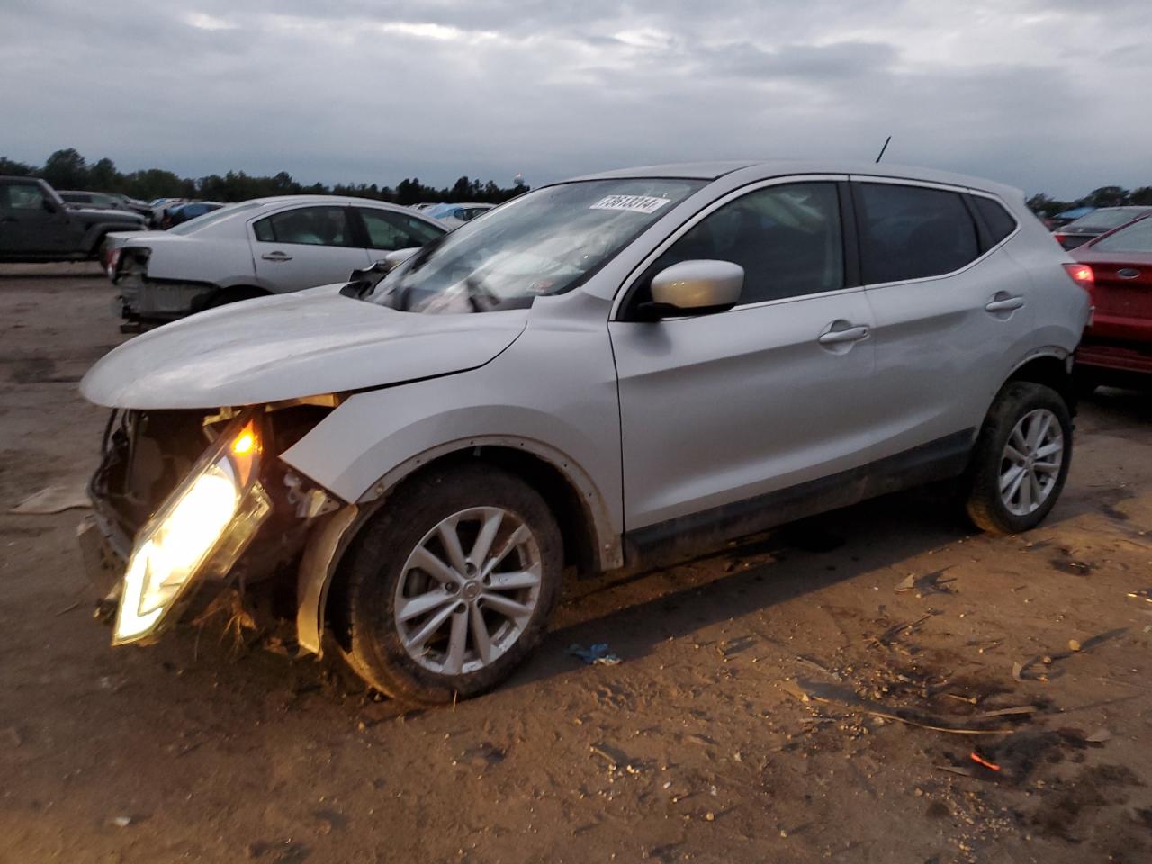 2017 Nissan Rogue VIN JN1BJ1CR9HW112216