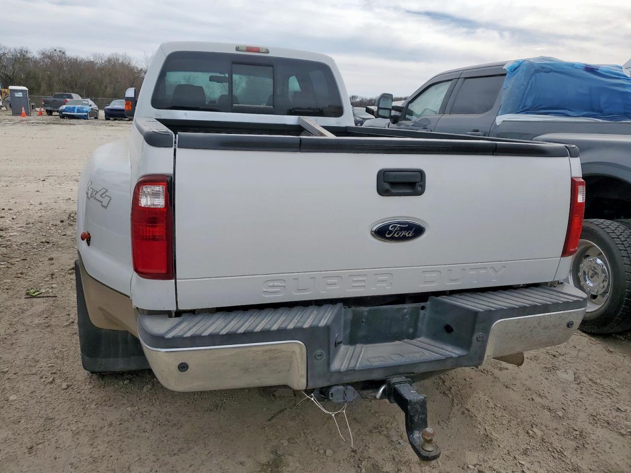 2010 Ford F350 VIN 1FTWW3DR6AEA53275 Copart auction photo, normal wear damage thumbnail 6