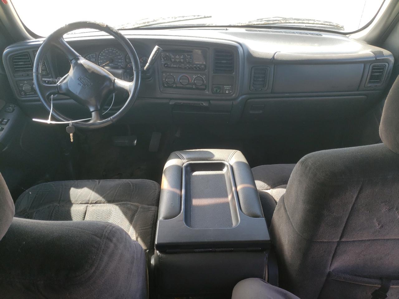 2002 Chevrolet Silverado VIN 2GCEK19T521427216 Copart auction photo, front end / side damage thumbnail 8