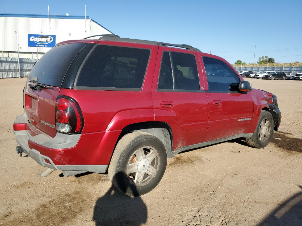 2002 Chevrolet TrailBlazer VIN 1GNDT13S722131243 Copart auction photo, front end / hail damage thumbnail 3