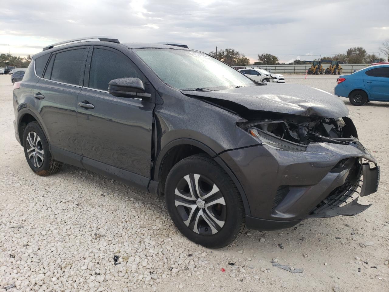 2016 Toyota RAV 4 VIN 2T3ZFREV1GW260055 Copart auction photo, front end damage thumbnail 4