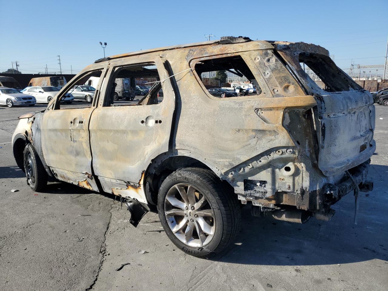 2014 Ford Explorer VIN 1FM5K7F81EGB37075 Copart auction photo, burn / burn - engine damage thumbnail 2