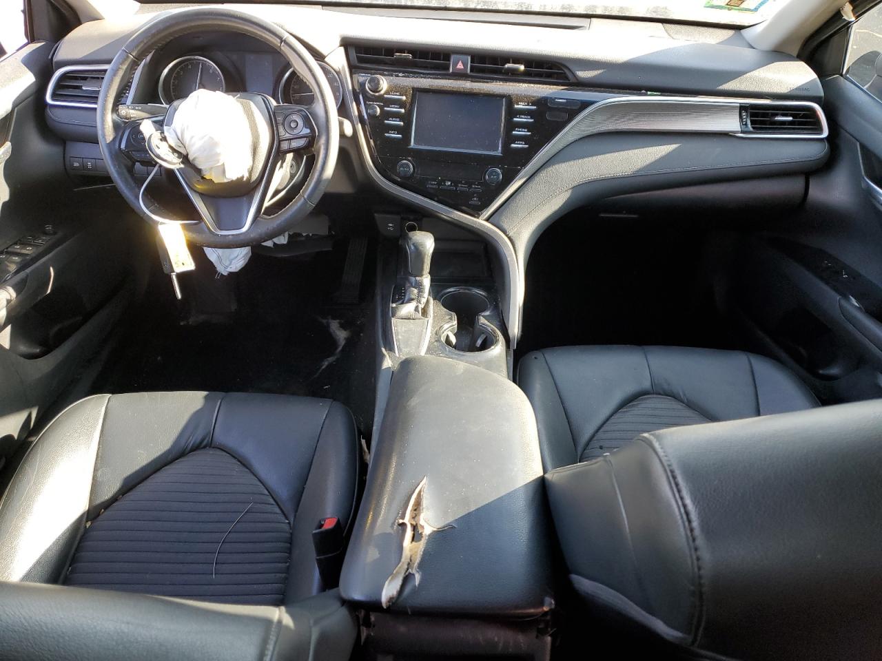 2018 Toyota Camry VIN 4T1B11HKXJU038780 Copart auction photo, front end damage thumbnail 8