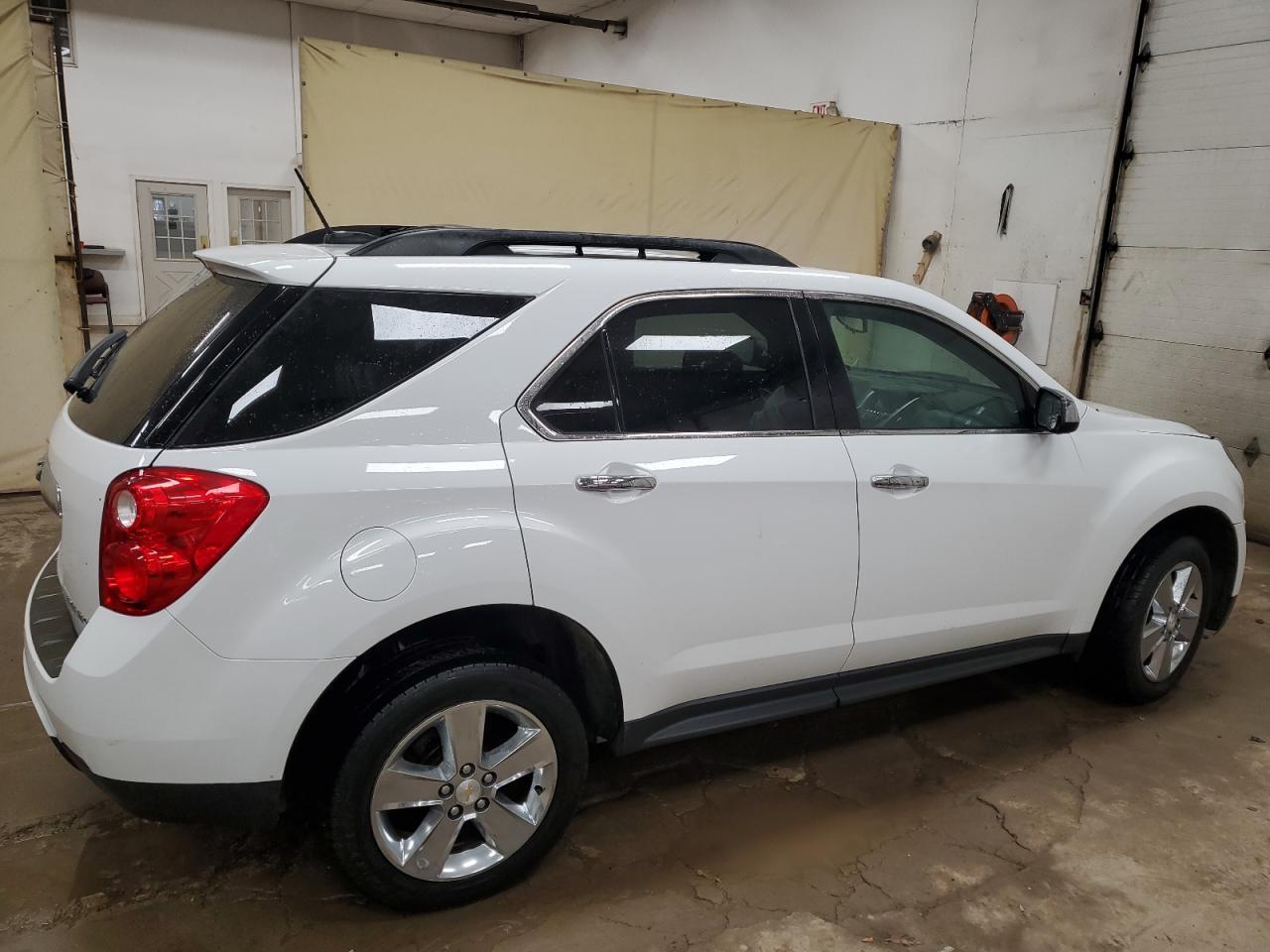 2015 Chevrolet Equinox VIN 2GNALBEKXF6315218 Copart auction photo, front end / minor dent/scratches damage thumbnail 3